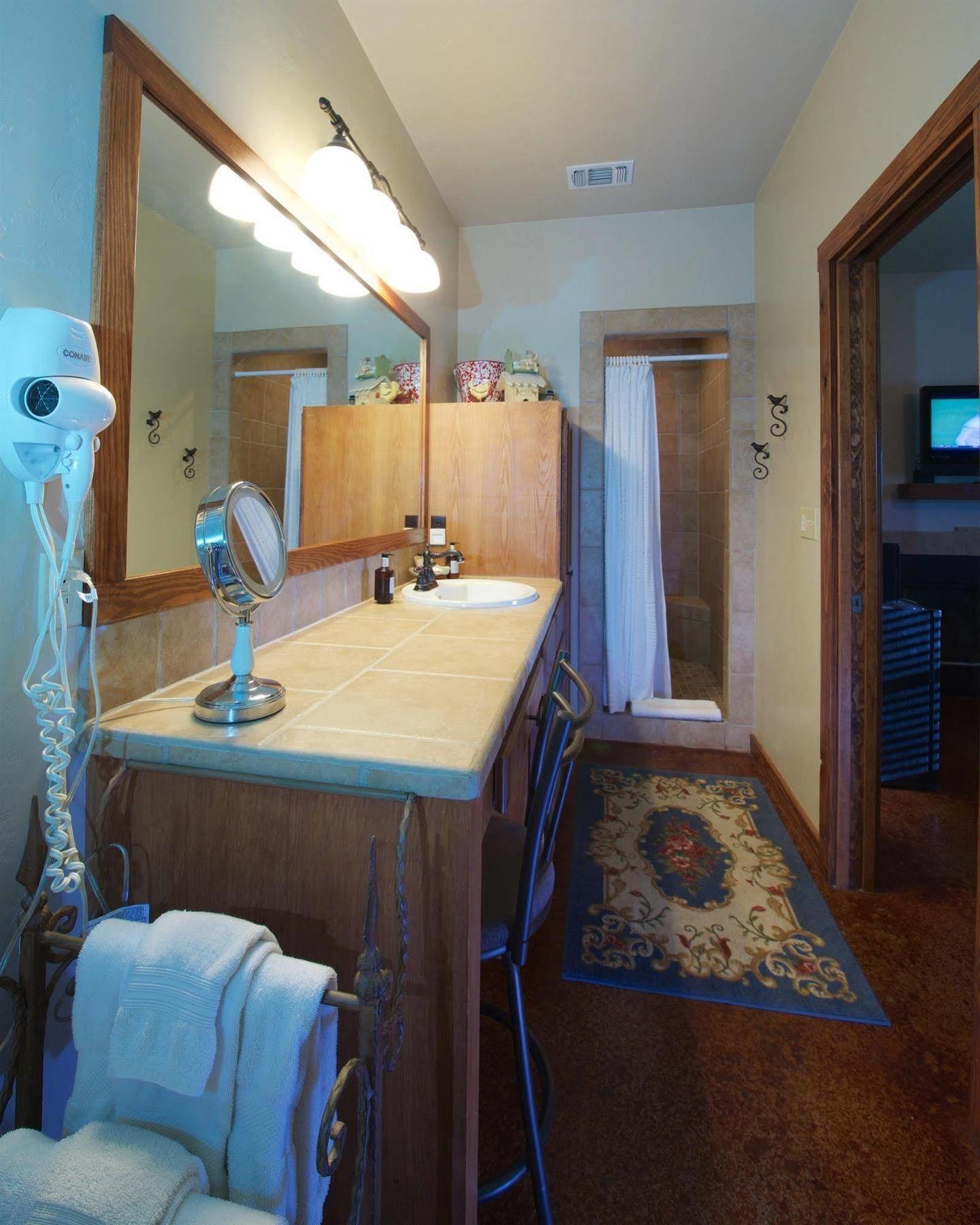 Lazy T Bed And Breakfast Fredericksburg Luaran gambar